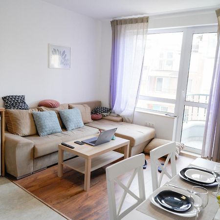 Central Cosy, Fully Renovated 2Bd Near The Cathedral Varna Bagian luar foto