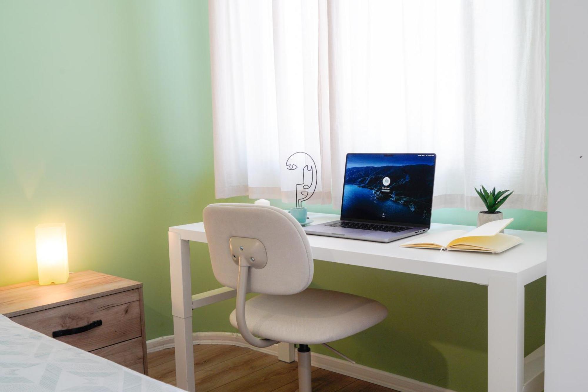 Central Cosy, Fully Renovated 2Bd Near The Cathedral Varna Bagian luar foto