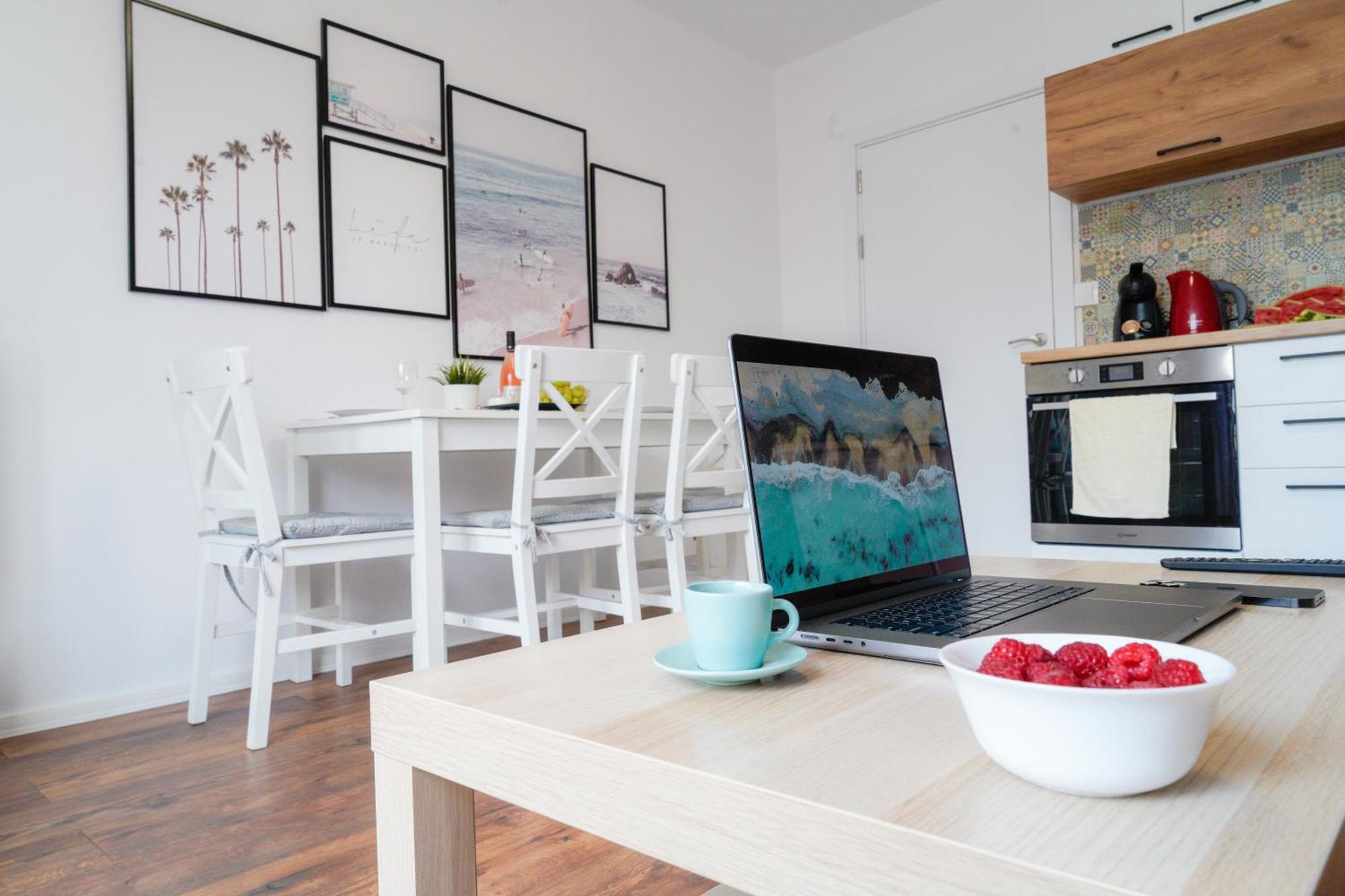 Central Cosy, Fully Renovated 2Bd Near The Cathedral Varna Bagian luar foto