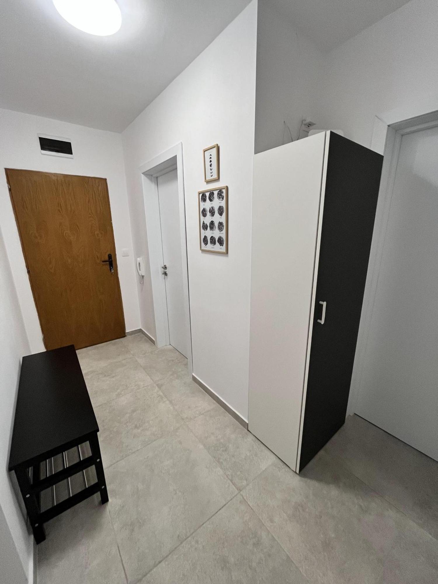 Central Cosy, Fully Renovated 2Bd Near The Cathedral Varna Bagian luar foto
